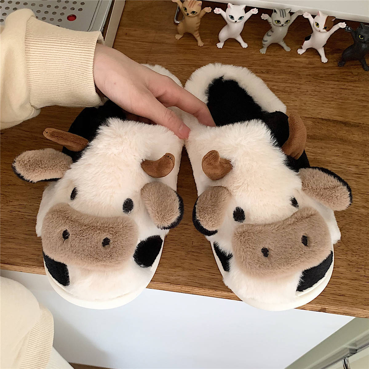 MooMood Cozy Delight Slippers