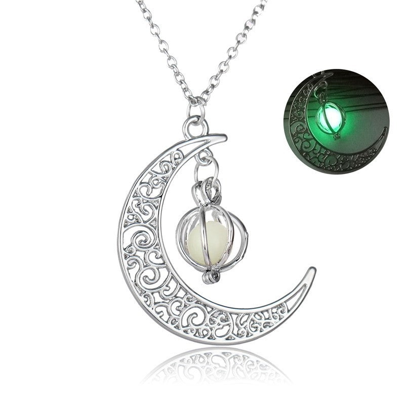 Moon-Shaped Luminous Necklace