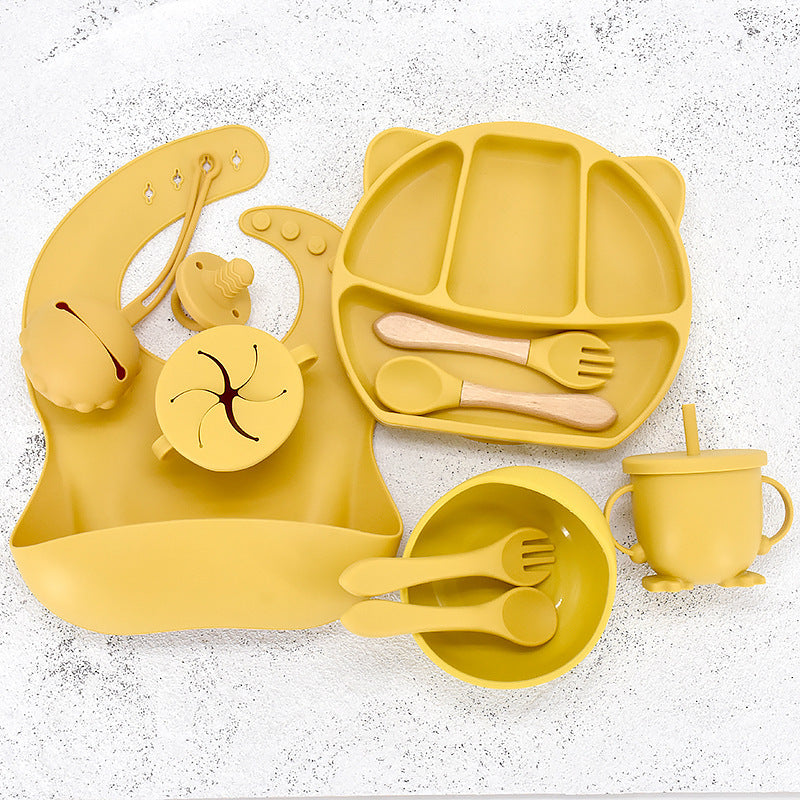 Infant Feeding Tableware Set – Divided Silicone Suction Plate & Baby Utensils