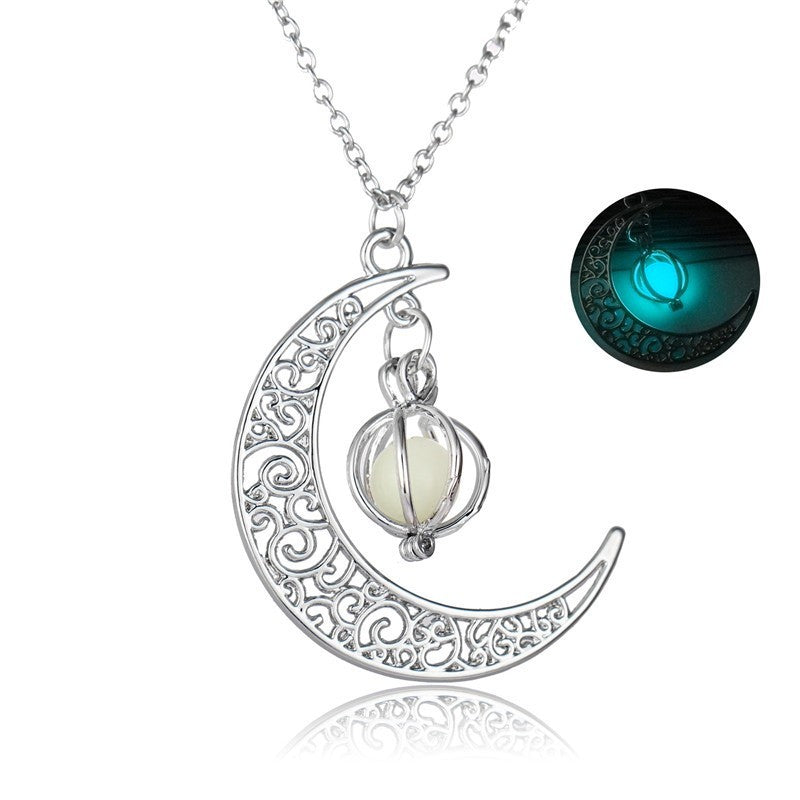 Moon-Shaped Luminous Necklace