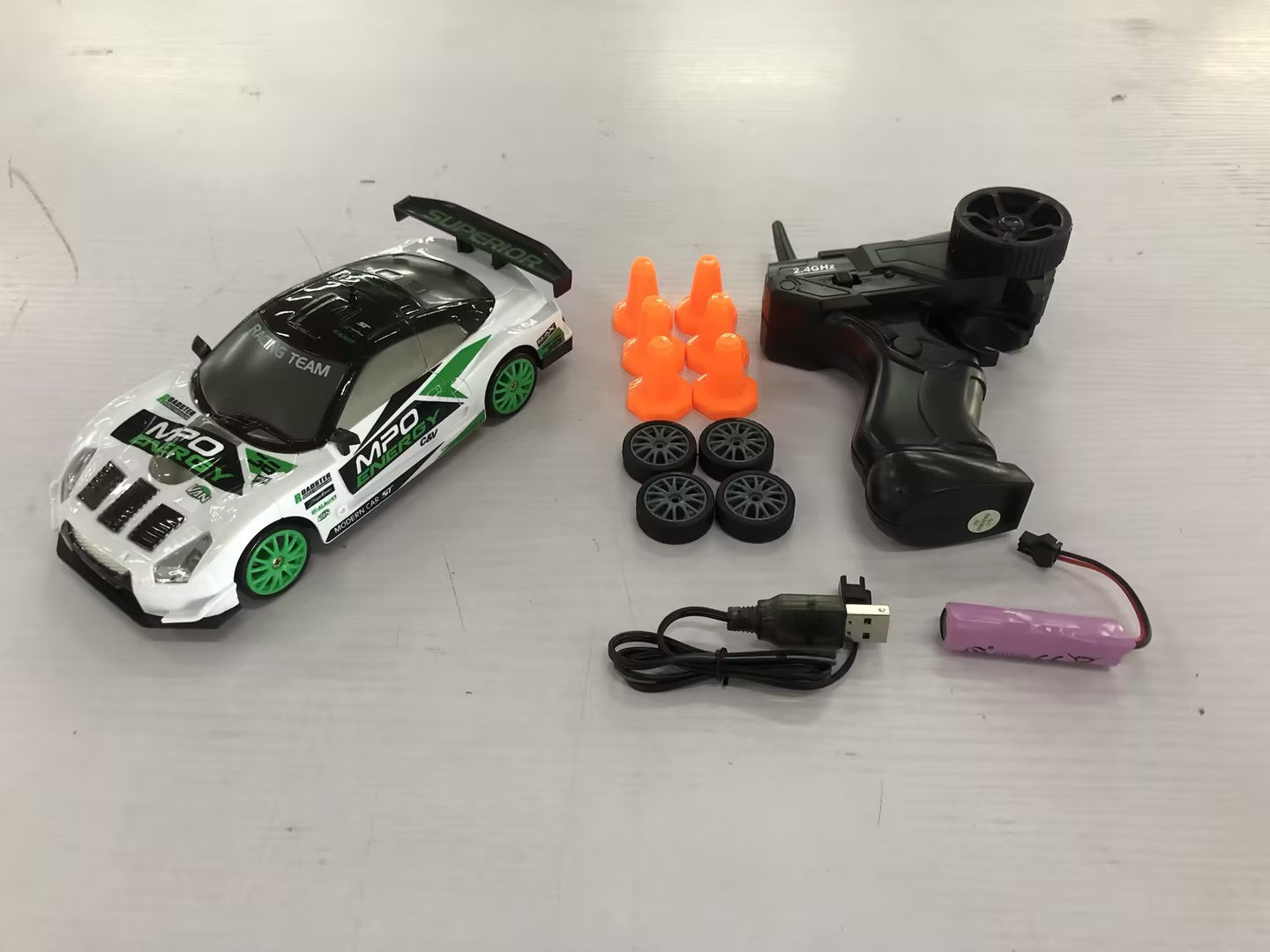 TurboDrift X 4WD RC Racing Car – 1:24 High-Speed Drift Edition