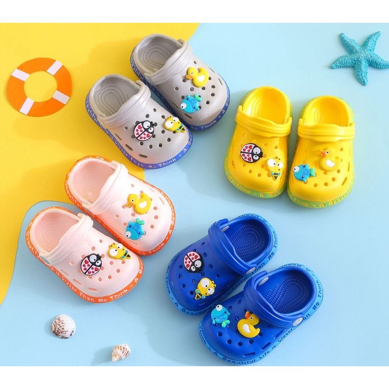 PuddlePals Cartoon Clogs