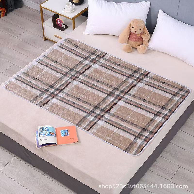 Leak-Proof Waterproof Mattress Pad – Ideal for Postpartum Recovery