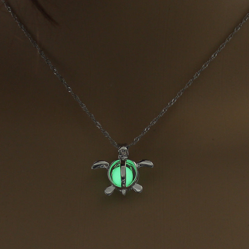 Moon-Shaped Luminous Necklace