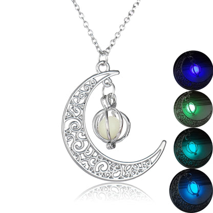 Moon-Shaped Luminous Necklace